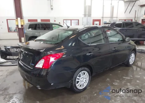 2013 Nissan Versa 1.6 S из США, поврежденный, VIN 3N1CN7AP1DL823504